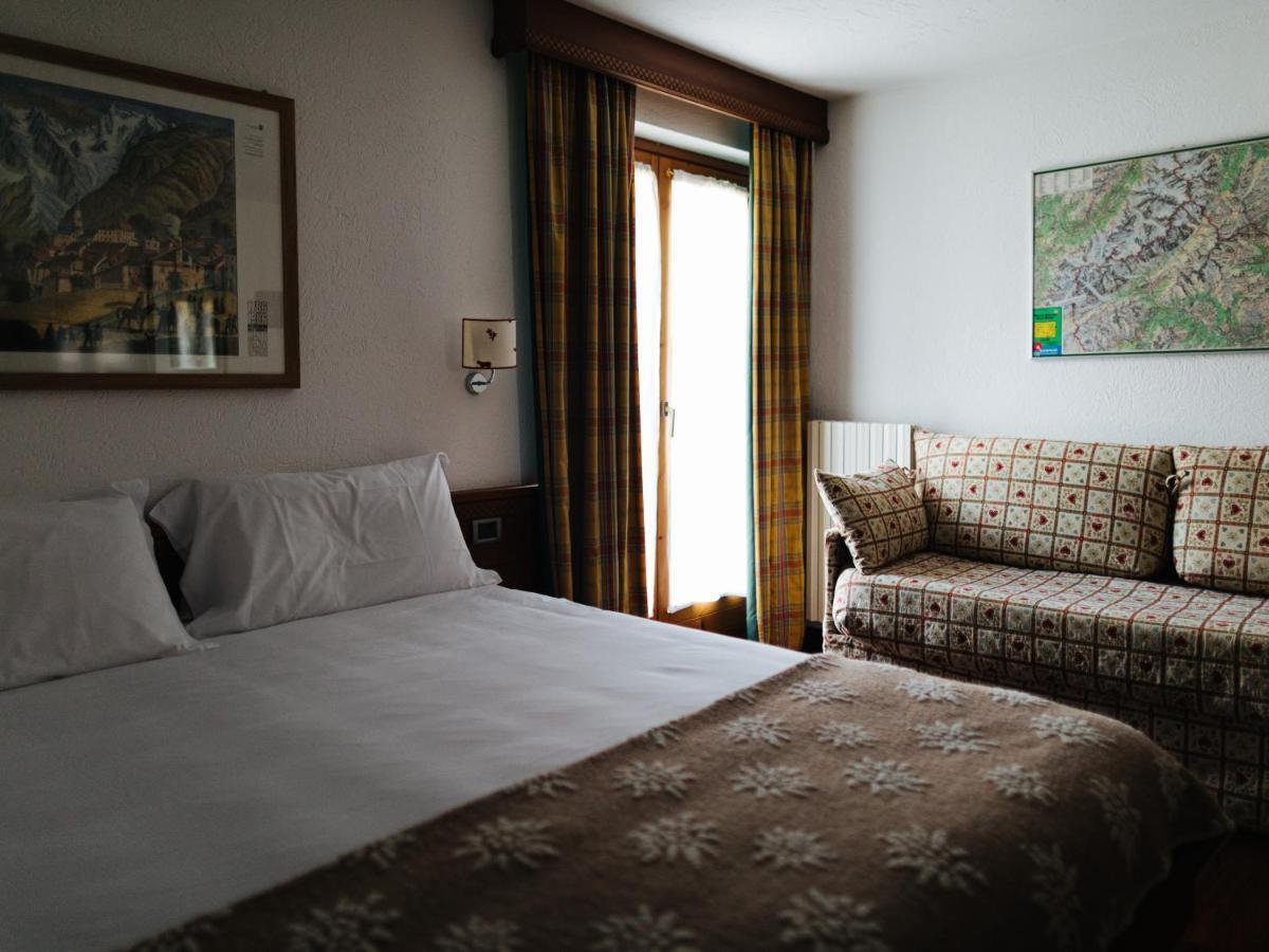 Hotel Walser Courmayeur Bagian luar foto