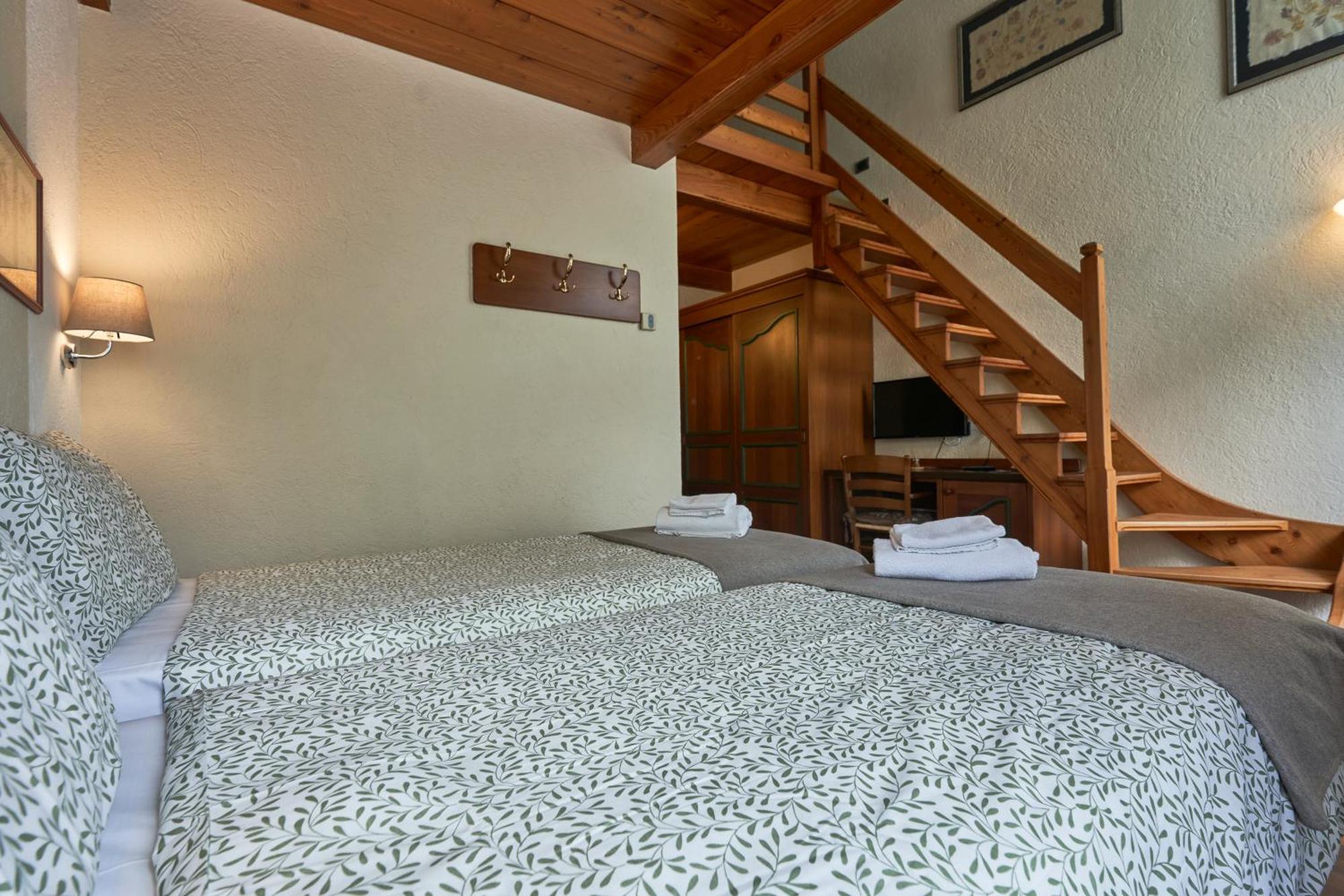 Hotel Walser Courmayeur Bagian luar foto