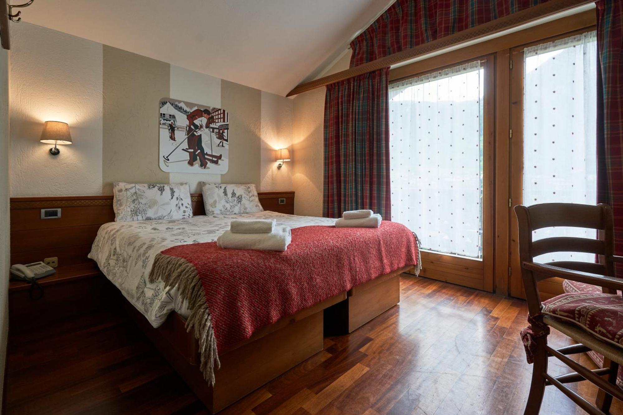 Hotel Walser Courmayeur Bagian luar foto